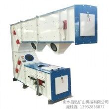 耐火材料專用Z型提升機(jī)，整機(jī)防爆，內(nèi)置強(qiáng)制通風(fēng)系統(tǒng)