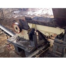 小型顎式破碎機(jī)，霸氣側(cè)漏碎石子